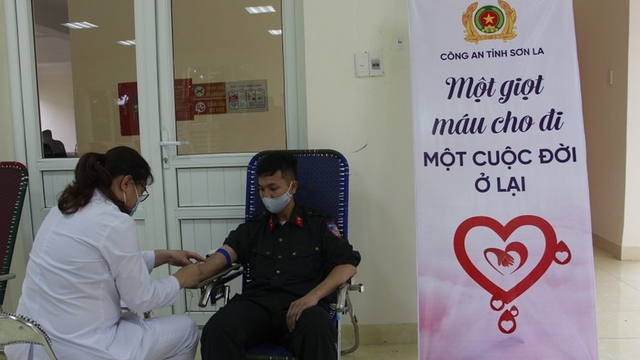 Sơn La tổ chức “Hiến máu an toàn - Không ngại Covid“