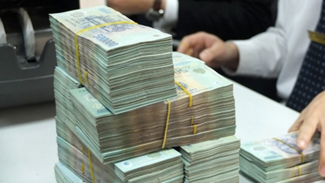 Lãi suất điều hành giảm, tại sao lãi suất cho vay chưa giảm?