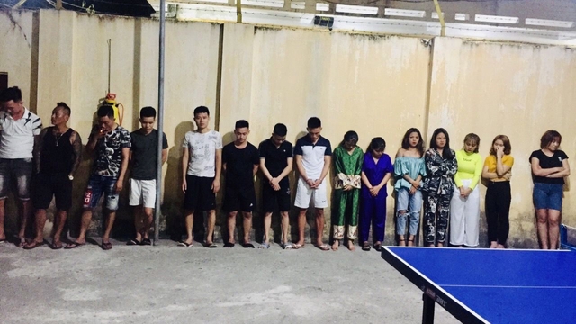 Thuê quán karaoke tổ chức tiệc ma túy chào mừng “chiến hữu“