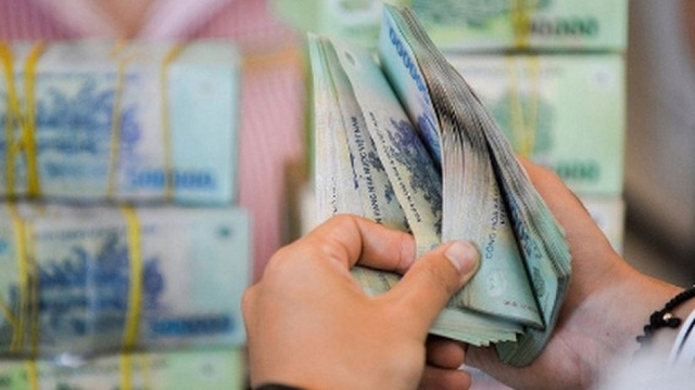 Thu ngân sách tiếp tục sụt giảm mạnh do ảnh hưởng của dịch Covid-19