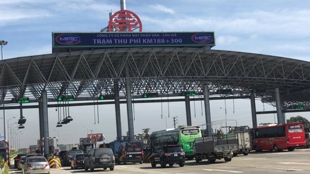 Giảm 10-30% phí sử dụng đường bộ cho ô tô kinh doanh vận tải