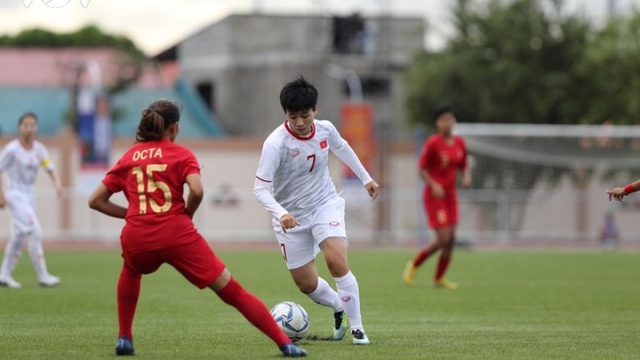 Two female footballers invited to play in Europe