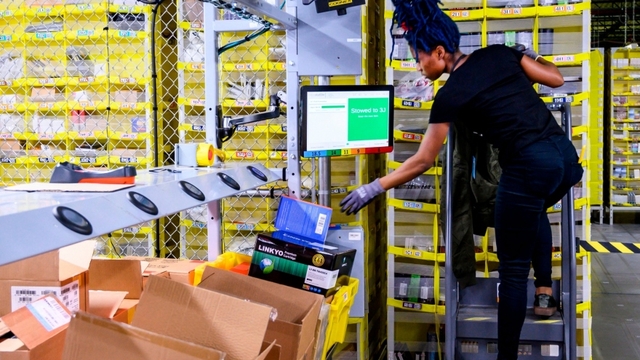 Amazon sẽ tuyển dụng thêm 100.000 nhân viên