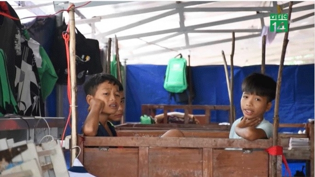 Vì sao học sinh ngủ ngoài hiên chưa được quan tâm?