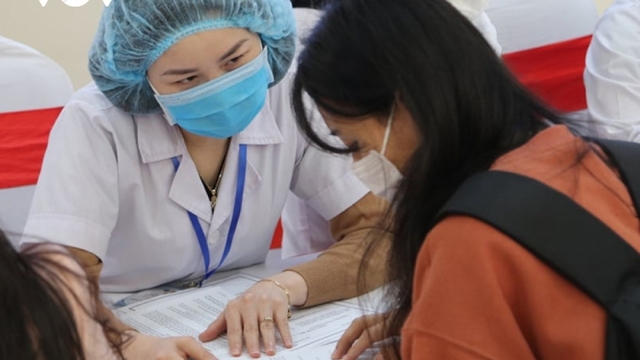 About 200 people sign up for Nanocovax vaccine trial