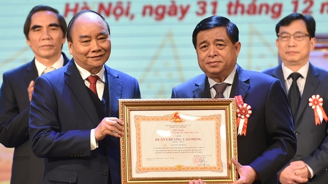 Bộ Kế hoạch và Đầu tư đón nhận Huân chương độc lập Hạng Nhất