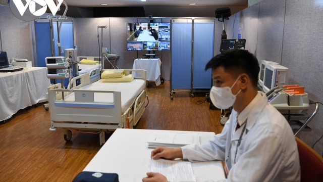 Ứng dụng kết nối Teleheath để chăm sóc sức khỏe đại biểu dự Đại hội XIII của Đảng