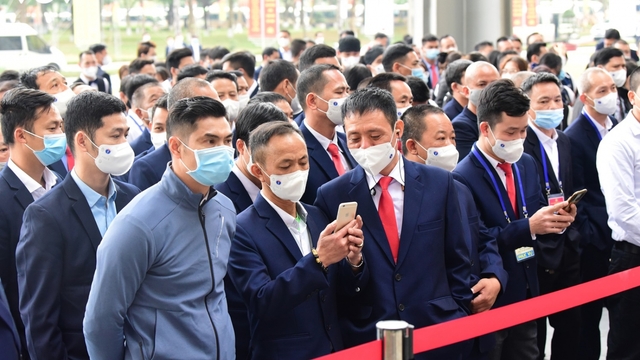Xét nghiệm Covid-19 cho hàng nghìn người phục vụ tại Đại hội Đảng lần thứ XIII