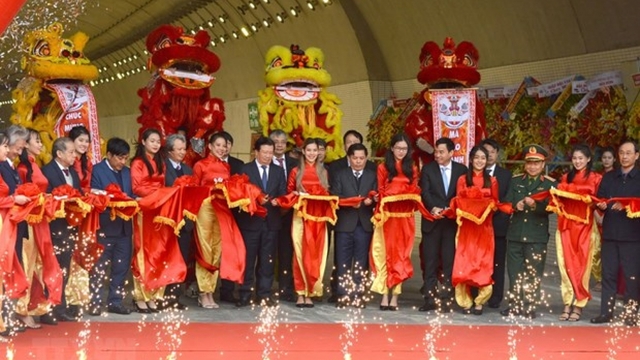 Longest road tunnel in Southeast Asia open to traffic