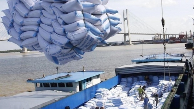 First batch of Vietnamese rice exported to UK under UKVFTA