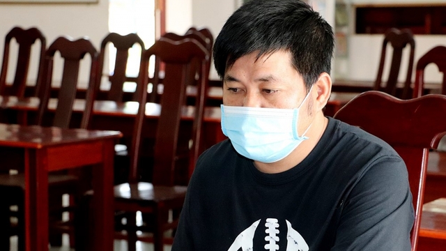 Đối tượng tấn công chốt Biên phòng cướp lại hàng lậu ra đầu thú