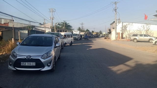 Khắc phục được sự cố hỏng phà K200: Giảm ùn tắc giao thông tại bến phà Đình Khao