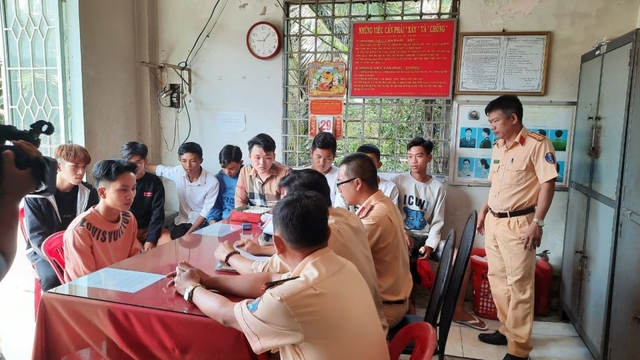 Xử lý 13 đối tượng tổ chức đua xe trái phép trên quốc lộ 1