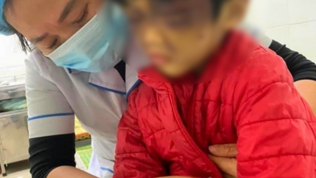 Khởi tố người mẹ hành hạ con đẻ dã man ở Hải Dương