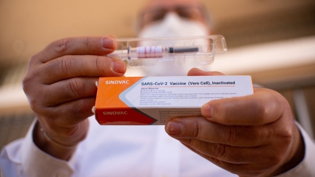 Thái Lan xác nhận một số người bị liệt tạm thời sau khi tiêm vaccine của Trung Quốc
