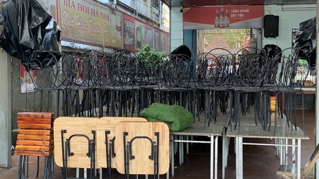 Loạt quán bia lớn ở Hà Nội 'vườn không nhà trống' giữa mùa hốt bạc