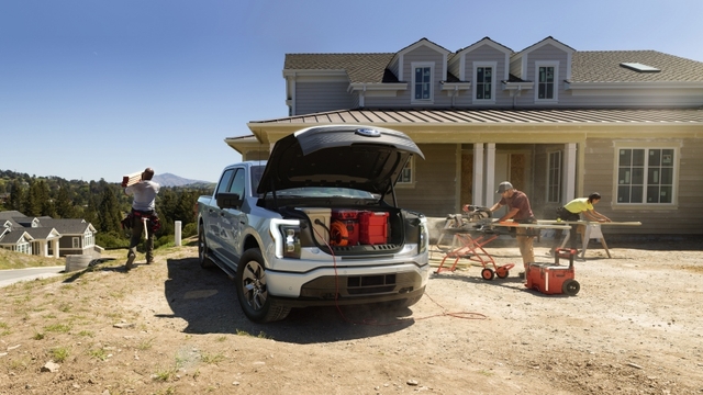 Bán tải chạy điện Ford F150 Lightning có thế cung cấp điện cho cả ngôi nhà