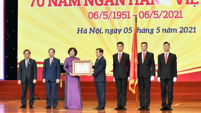 Tổng Bí thư Nguyễn Phú Trọng: Ngành ngân hàng “là huyết mạch của nền kinh tế”