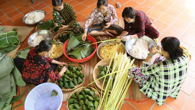 Một Tết Đoan Ngọ đầy yêu thương, sẻ chia giữa đại dịch Covid-19