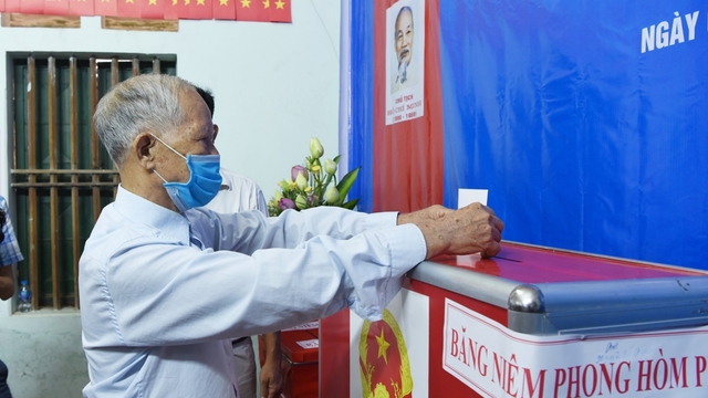Vụ chủ tịch HĐND xã ở Hà Nội gian lận phiếu bầu: Hơn 1.000 cử tri chính thức đi bầu cử lại
