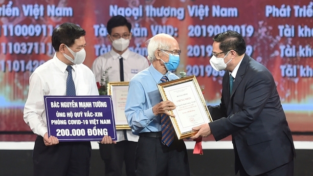 Dân góp tiền mua vaccine: “Chúng ta hợp lực sẽ tạo nên sức mạnh” 