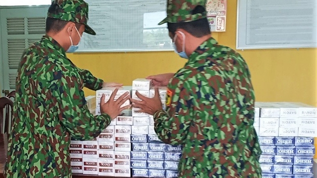 Bắt giữ số lượng lớn thuốc lá ngoại nhập lậu tại An Giang