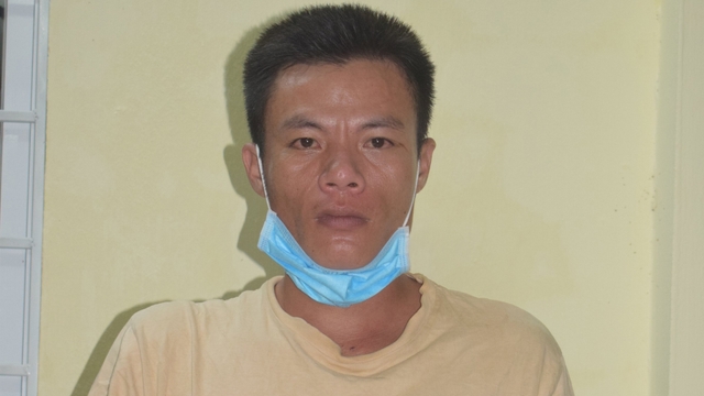 Bắt giữ thanh niên cầm dao rượt đuổi thành viên tại chốt phong tỏa