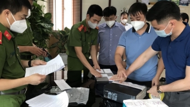 Khởi tố cán bộ Cục thuế về tội thiếu trách nhiệm gây hậu quả nghiêm trọng
