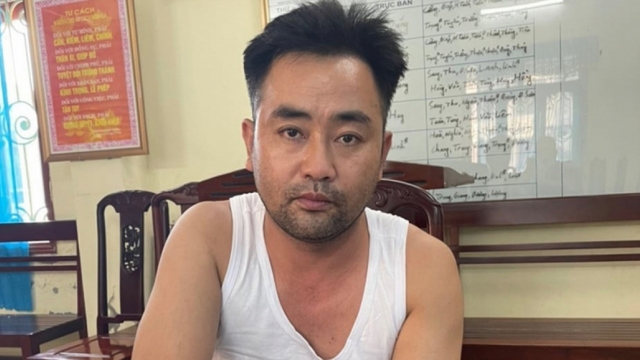 Khởi tố kẻ chém bạn gái dã man trong nhà nghỉ tội Giết người