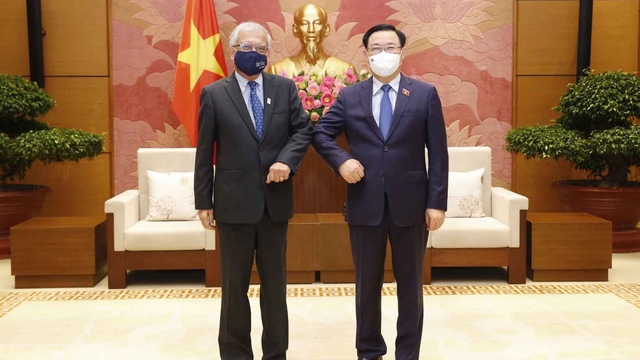 Chủ tịch Quốc hội tiếp Điều phối viên thường trú của LHQ tại Việt Nam