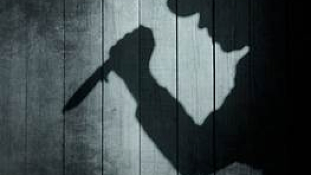 Công an Bình Dương truy tìm kẻ đâm chết người trước sân nhà
