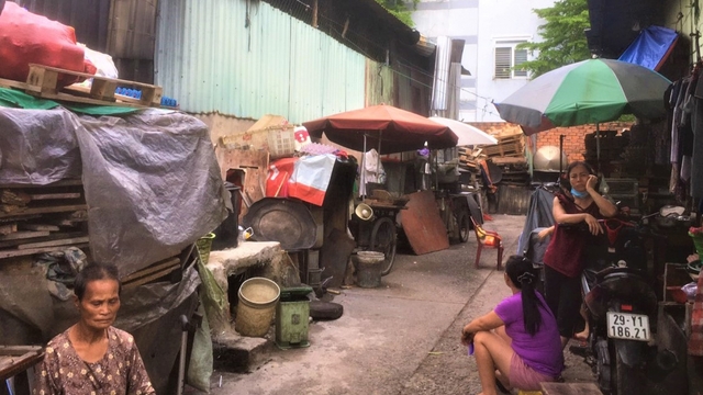 Nhiều người dân TP.HCM bức xúc vì không nhận được tiền hỗ trợ