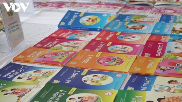 Sắp khai giảng, nhiều trường vẫn chưa mua được SGK