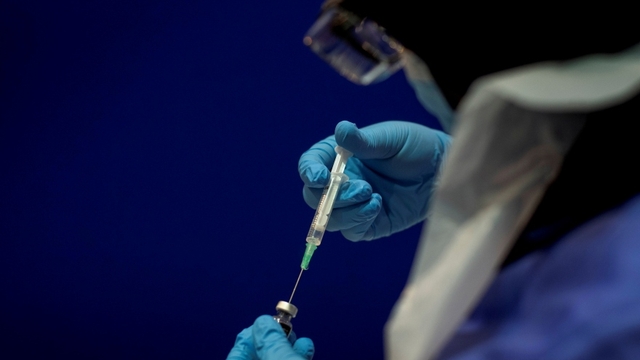 Vì sao người từng mắc Covid-19 vẫn cần tiêm vaccine?
