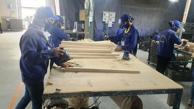 Làng nghề gỗ “bí” cả đầu ra lẫn đầu vào vì Covid-19