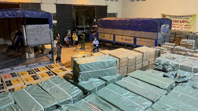 Buôn hàng giả gần 10 tỷ đồng, chủ kho hàng người Trung Quốc bị khởi tố