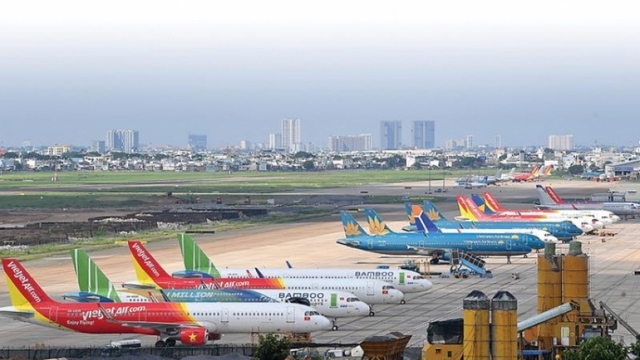 Gov’t okays resumption of domestic air routes