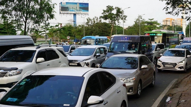 Đề xuất lập dự án thu phí ô tô lưu thông khu vực trung tâm TP.HCM