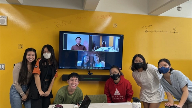 Lần đầu tiên tiếng Việt được dạy tại 2 đại học hàng đầu thế giới