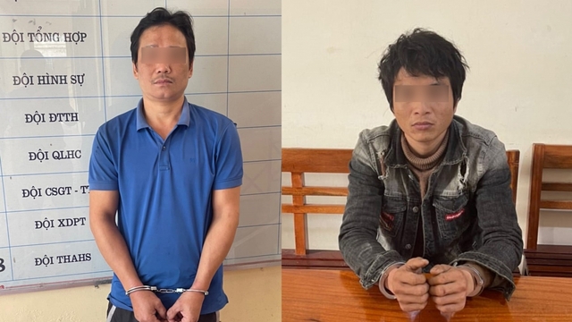 Hai tên trộm liều lĩnh “chôm” cả thanh giằng trên cột điện cao thế