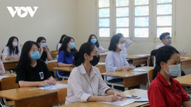 Hàng loạt trường đại học cho sinh viên trở lại trường sau Tết