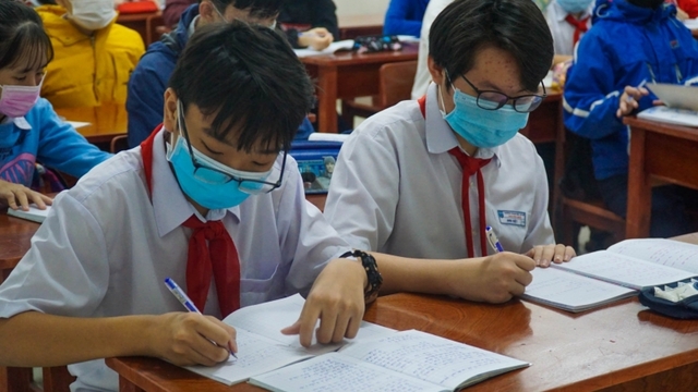 Đà Nẵng cho thêm học sinh khối 7 đến trường từ ngày mai
