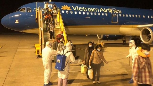 Nghi phạm 17 tuổi người Nhật doạ bắn hạ máy bay Vietnam Airlines bị bắt