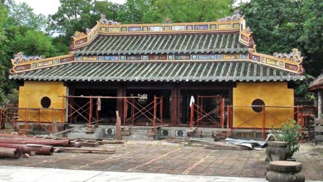 Trùng tu hay hủy hoại di tích?