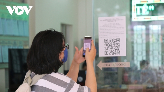 Hà Nội tăng cường ứng dụng công nghệ quản lý điều trị F0