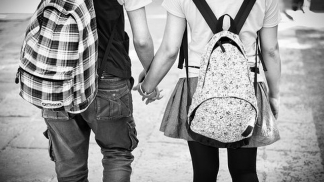 Trẻ dưới 14 tuổi “yêu” sớm tăng gấp đôi