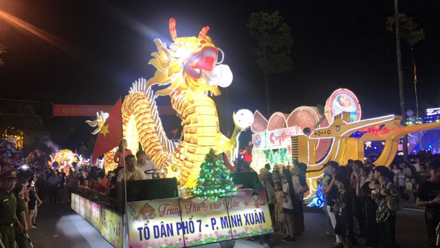 Lung linh sắc màu Lễ hội thành Tuyên