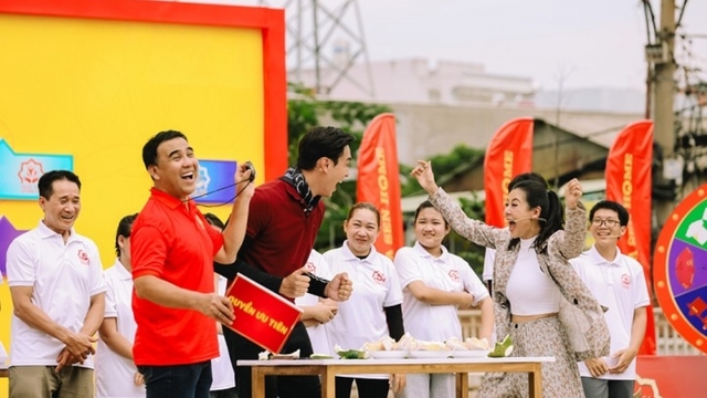 MC Quyền Linh tiết lộ con gái út 'đắt show' hơn cả bố