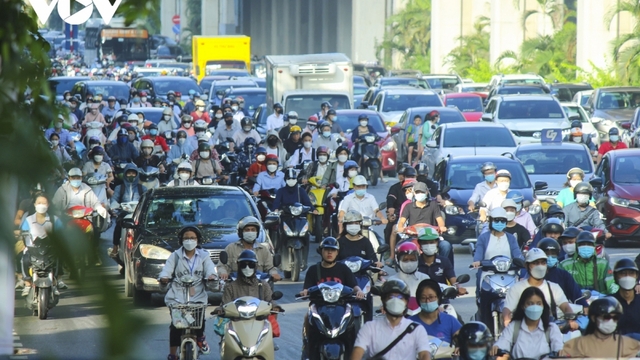 Thu phí ô tô vào nội đô Hà Nội: Nên thí điểm trước khi thực hiện diện rộng