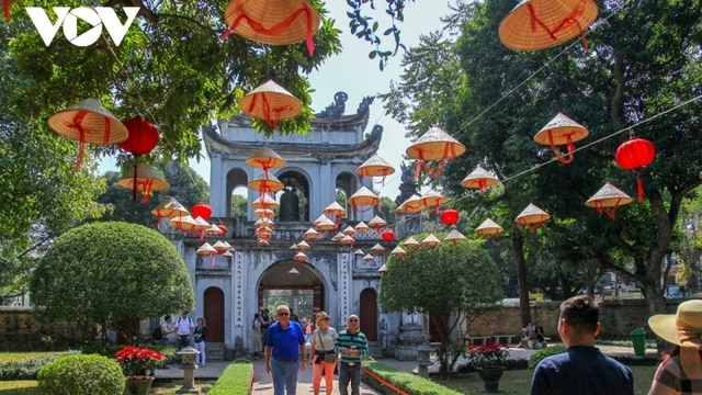 Capital Hanoi beats annual tourism target in October
